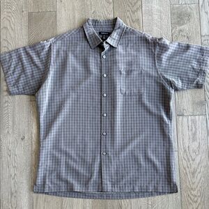 Van Heusen Men's Gray Plaid Button Down Shirt